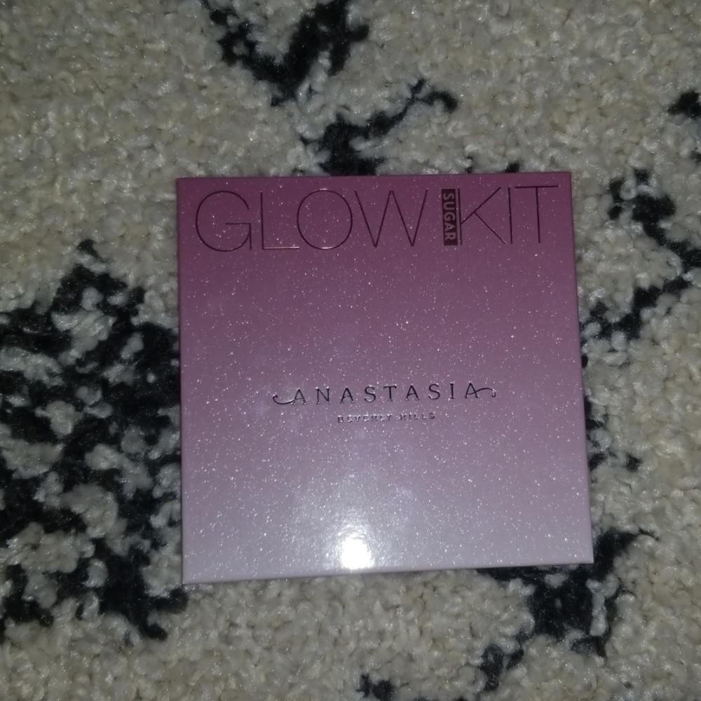 ANASTASIA BEVERLY HILLS SUGAR GLOW KIT